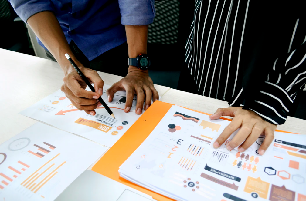 Keep a tab on your Key Competitors