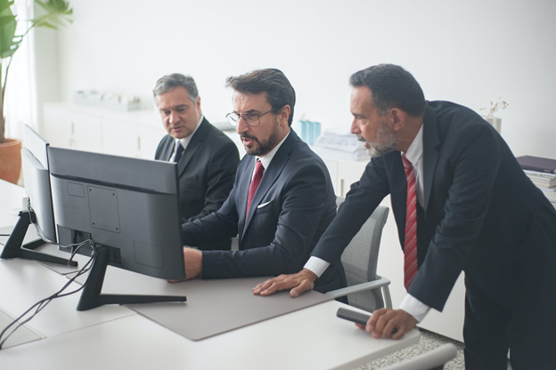 11 Best Attendance Tracking Software To Implement In Your Organization tracking-software-and-business-management-tools